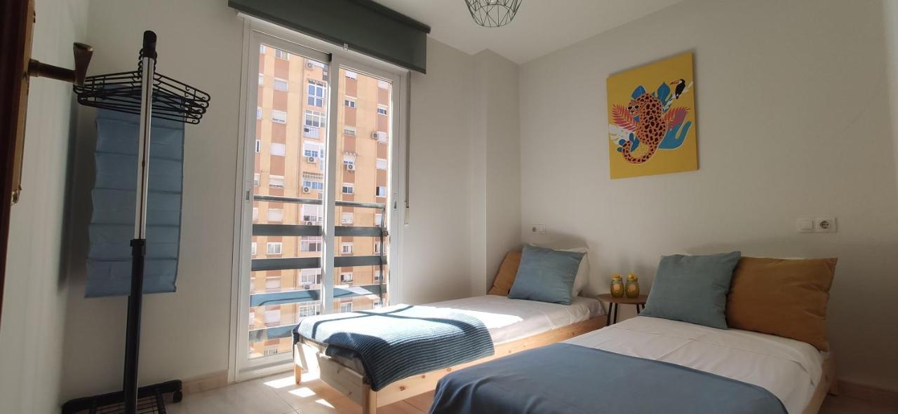Ferienwohnung Huelin House Beach And Sun, Con Parking Y A 500 Metros De La Playa Málaga Exterior foto